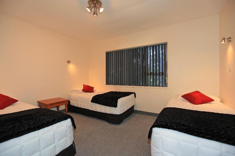 Kapiti Lindale Motel And Conference Centre Paraparaumu Cameră foto